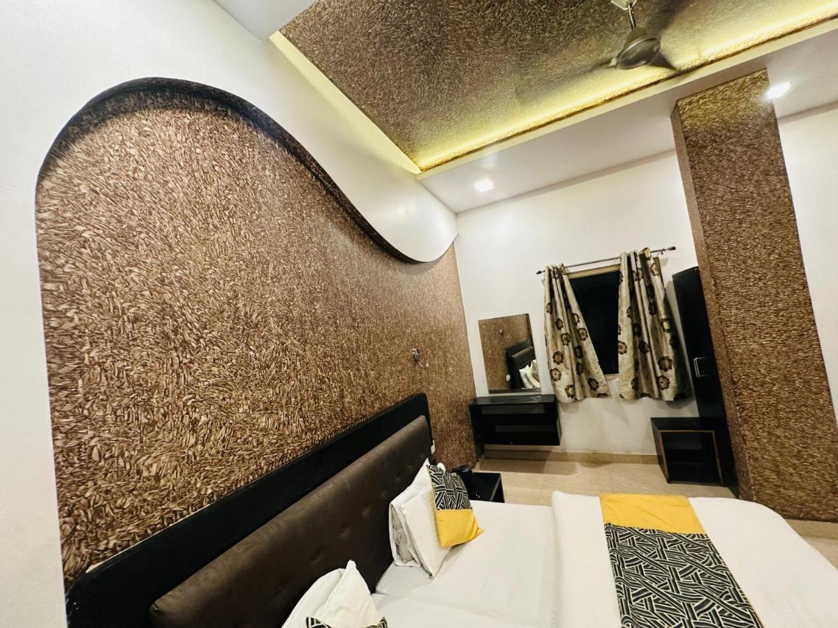 Hotel Deva Inn Bénarès Extérieur photo