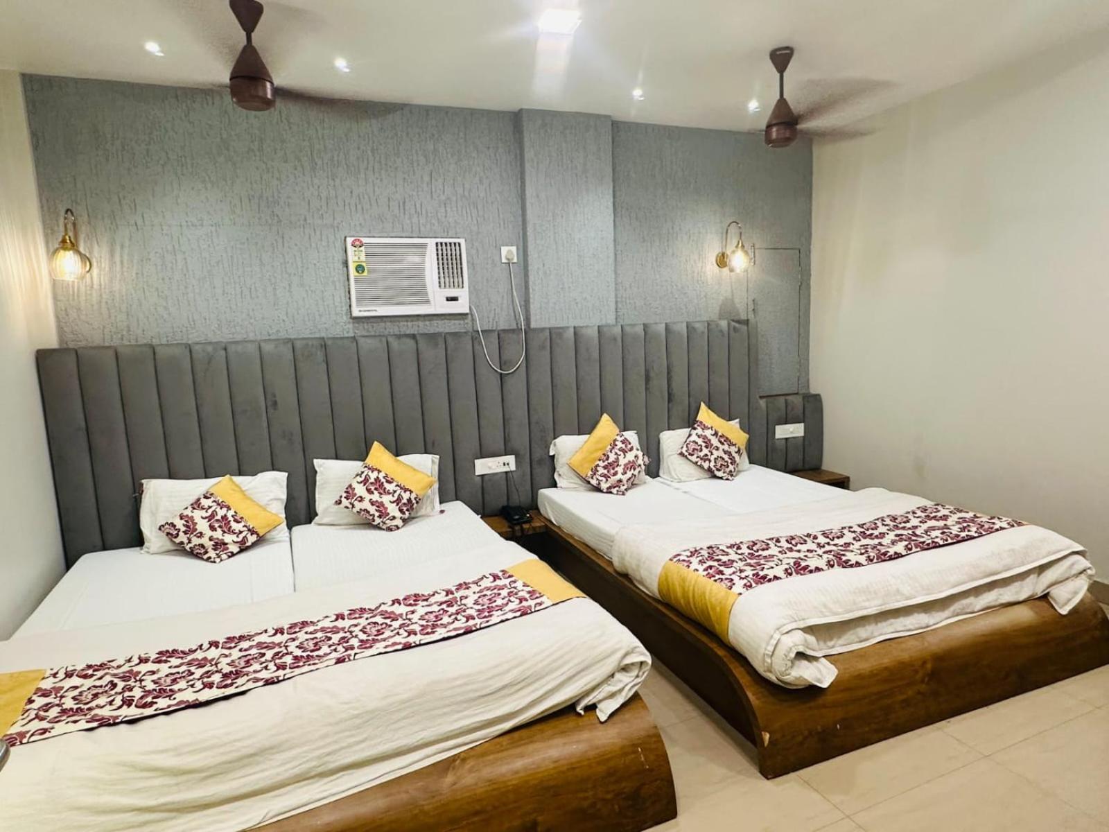 Hotel Deva Inn Bénarès Extérieur photo