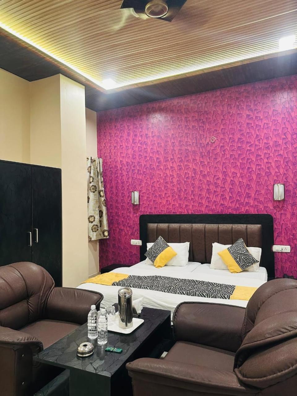 Hotel Deva Inn Bénarès Extérieur photo