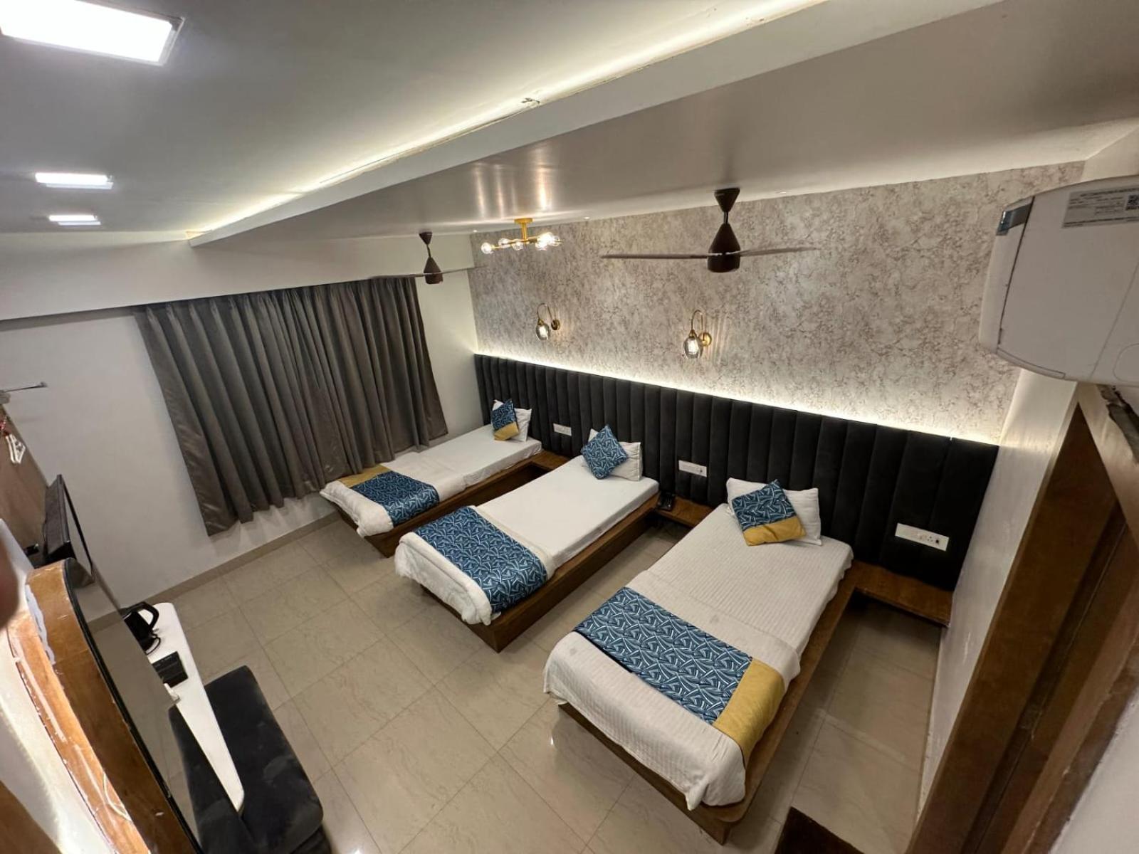 Hotel Deva Inn Bénarès Extérieur photo