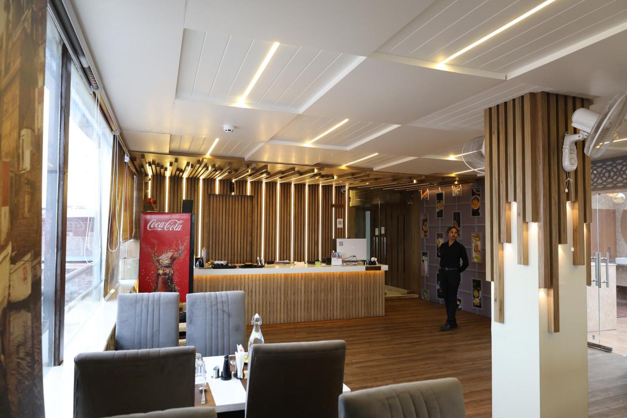 Hotel Deva Inn Bénarès Extérieur photo